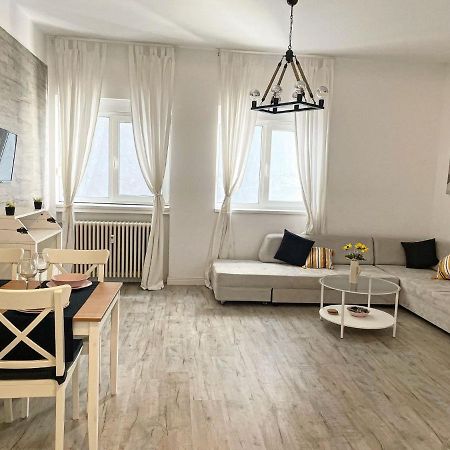 White Apartment Букурещ Екстериор снимка