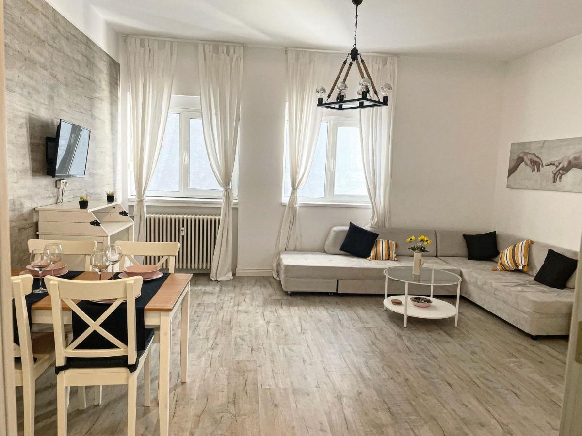 White Apartment Букурещ Екстериор снимка